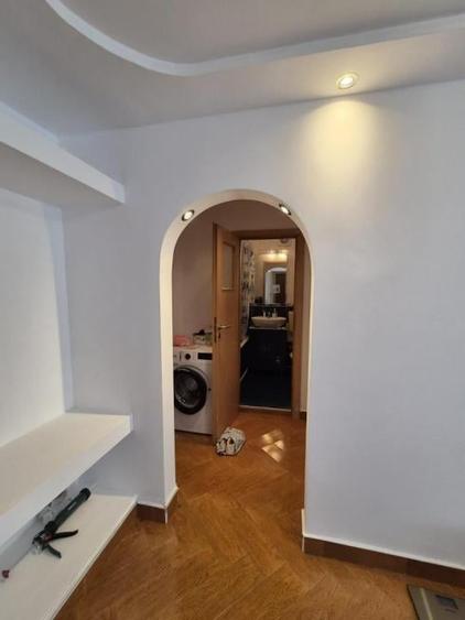 Apartament cu 3 camere, mobilat în Drumul Taberei