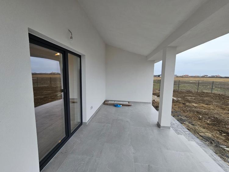 Duplex cu 3 camere cu Teren 255 Mp în Moșnița Veche