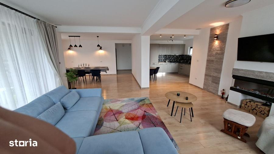 Casă cu 6 camere cu Teren 575 Mp în Central