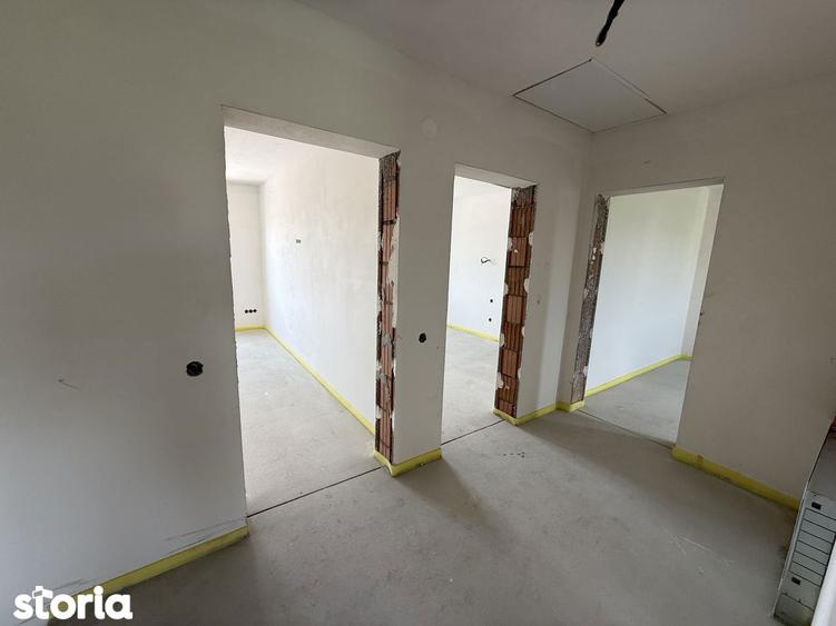 Casă cu 4 camere cu Teren 600 Mp în Țiglari
