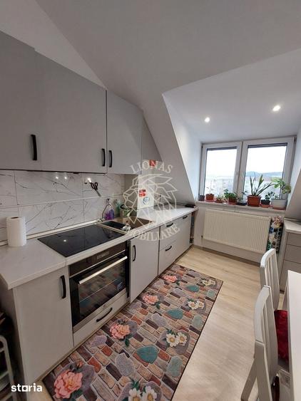 Apartament cu 3 camere în Independenței