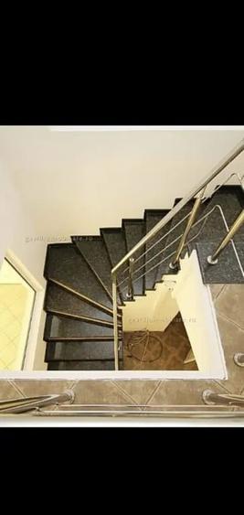 Spațiu comercial, de 220 mp, în Vitan