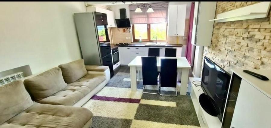 3 Camere de Inchiriat - 8