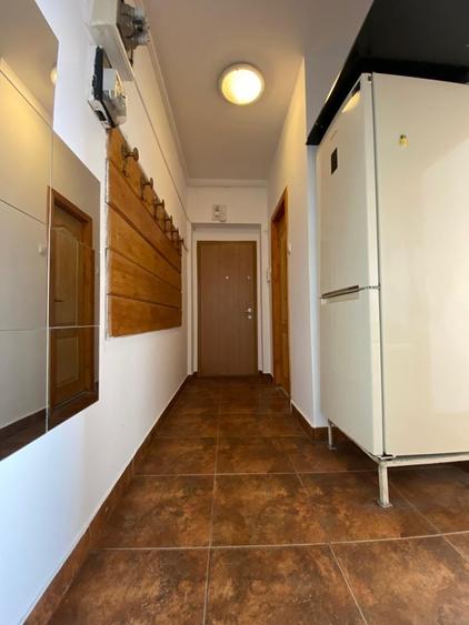 Apartament cu 2 camere semidecomandat, mobilat în Floreasca