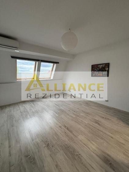 Apartament cu 3 camere semidecomandat, mobilat în Central