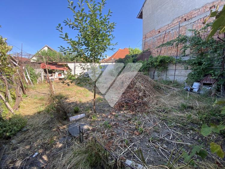 Casă individuală cu 3 camere cu Canalizare în Gușterița