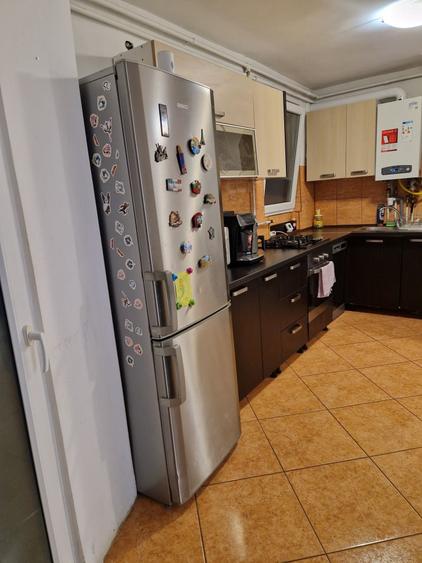 Apartament cu 4 camere decomandat în Tudor