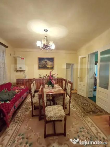 Casă cu 5 camere cu Teren 1085 Mp în Călărași