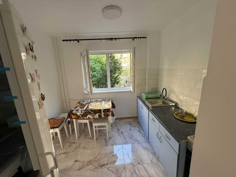 Apartament cu 2 camere semidecomandat în Rogerius