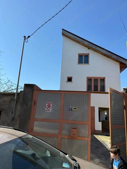 Casă cu Teren 249 Mp în Central