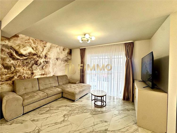 Duplex cu 3 camere cu Teren 100 Mp în Est