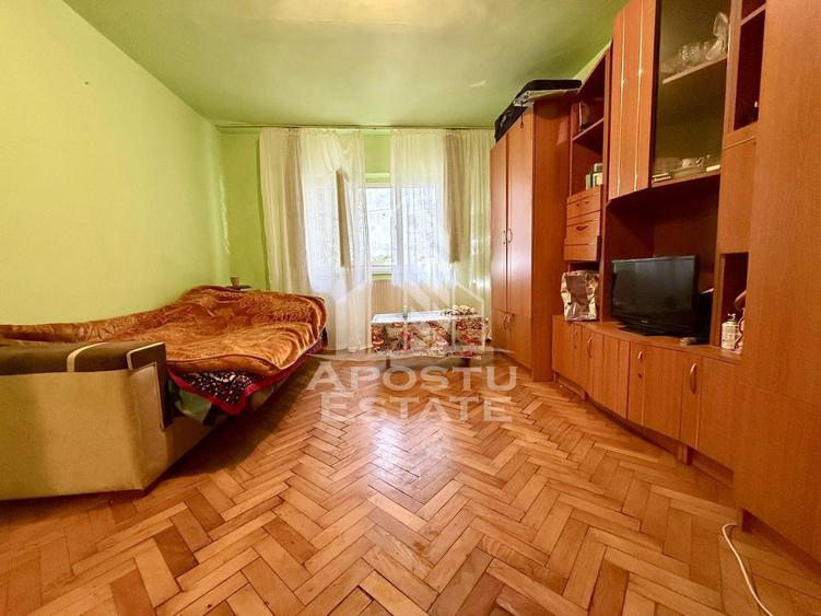 Garsonieră decomandată, mobilată în Freidorf