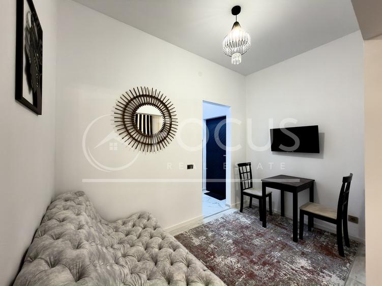 Apartament cu 2 camere semidecomandat, mobilat în Universitate