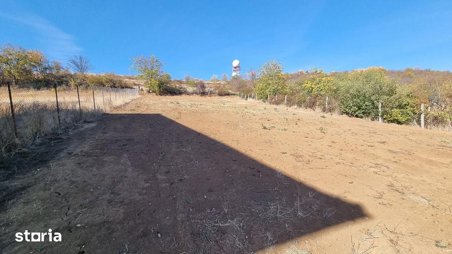Teren de 1117 mp, în Central