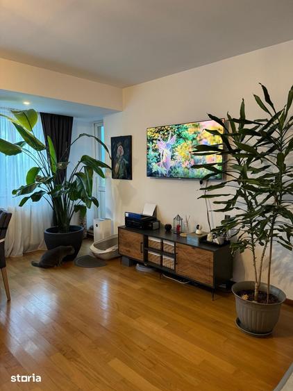 Apartament cu 2 camere decomandat în Basarabia