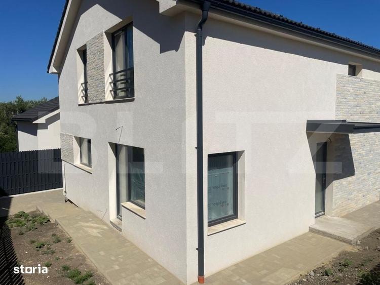 Casă cu 4 camere în Sânnicoară