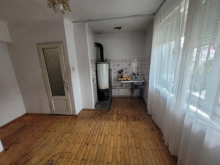 Apartament cu 2 camere decomandat în Aștileu