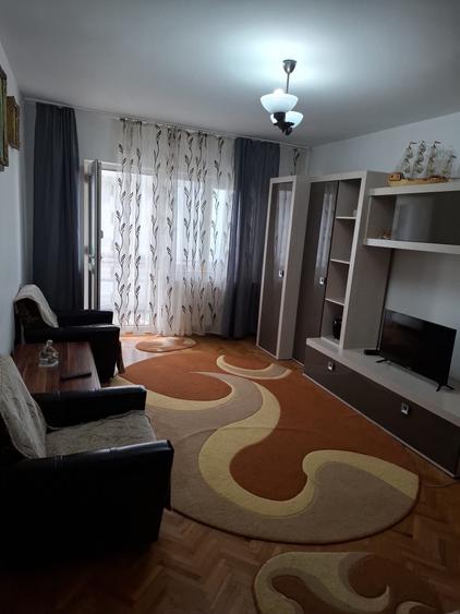 Apartament cu 2 camere decomandat în Exterior Vest