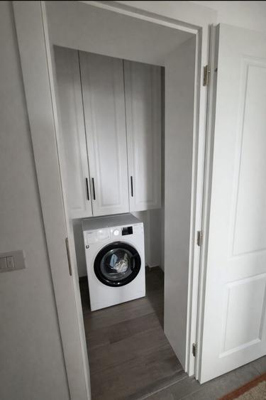 Apartament cu 2 camere decomandat, mobilat în Girocului