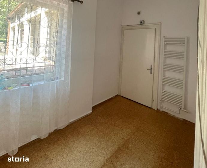 Casă cu 4 camere cu Teren 600 Mp în Centrul Istoric