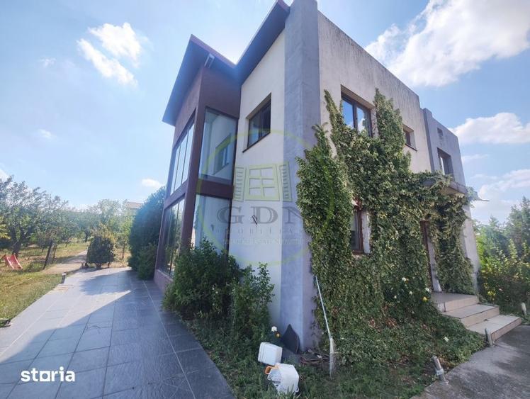 Casă cu 5 camere cu Teren 709 Mp în Ghercești