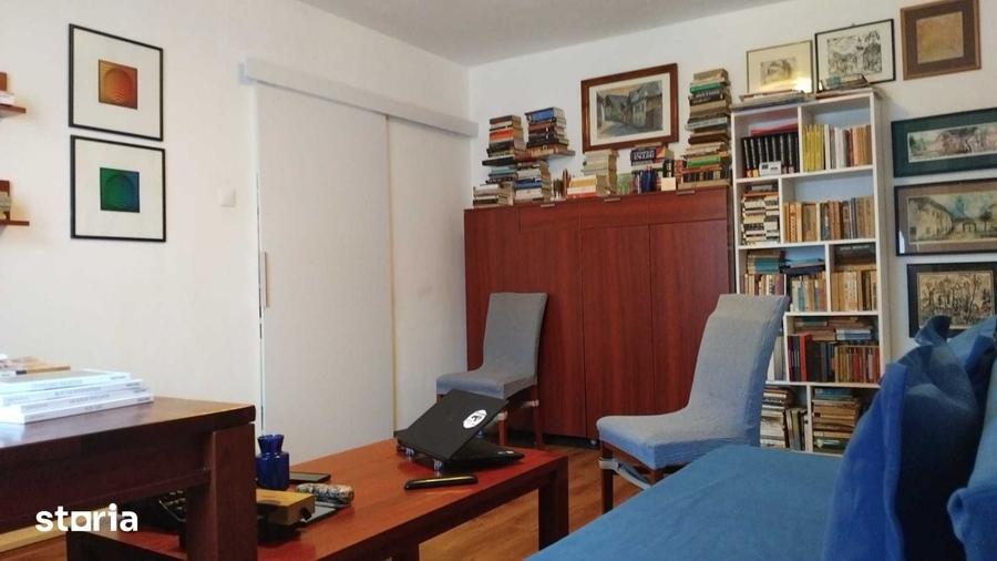 Apartament cu 2 camere semidecomandat în Săsar