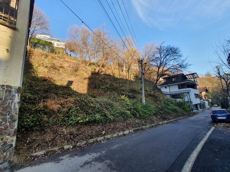 Teren Construcții intravilan de 400 mp, în Centrul Istoric