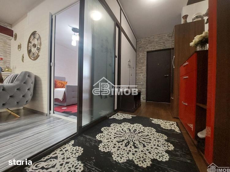 Casă cu 4 camere cu Teren 185 Mp în Ulmi