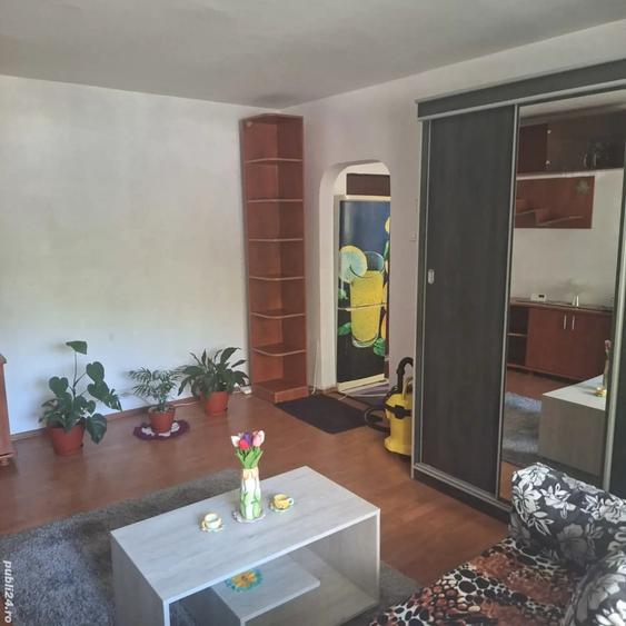 Apartament cu 2 camere decomandat în Rahova