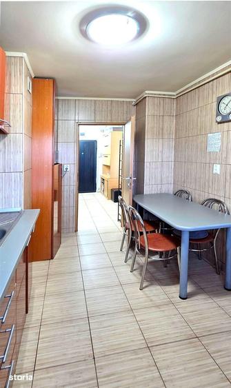 Apartament cu 4 camere decomandat în Găvana