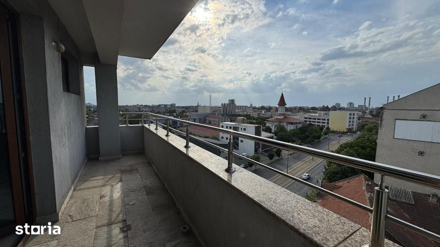 Apartament cu 3 camere în Lunei