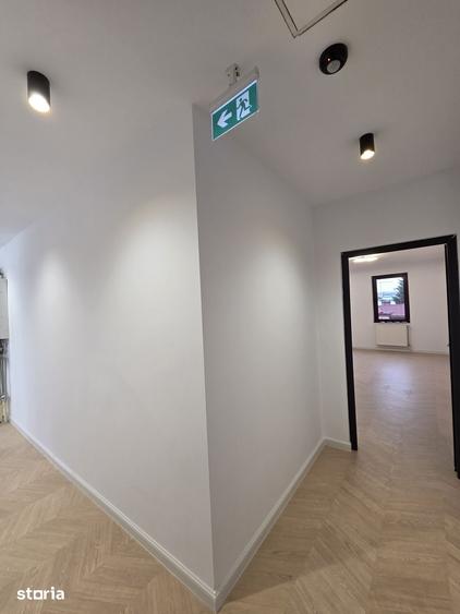 Spațiu comercial, de 100 mp, în Vest