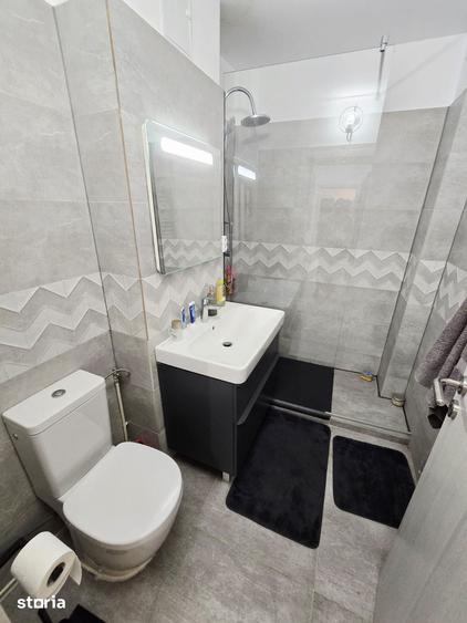 Apartament cu 2 camere decomandat în 1 Mai