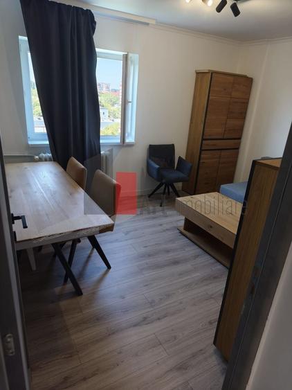 Apartament cu 2 camere decomandat, mobilat în Brâncoveanu