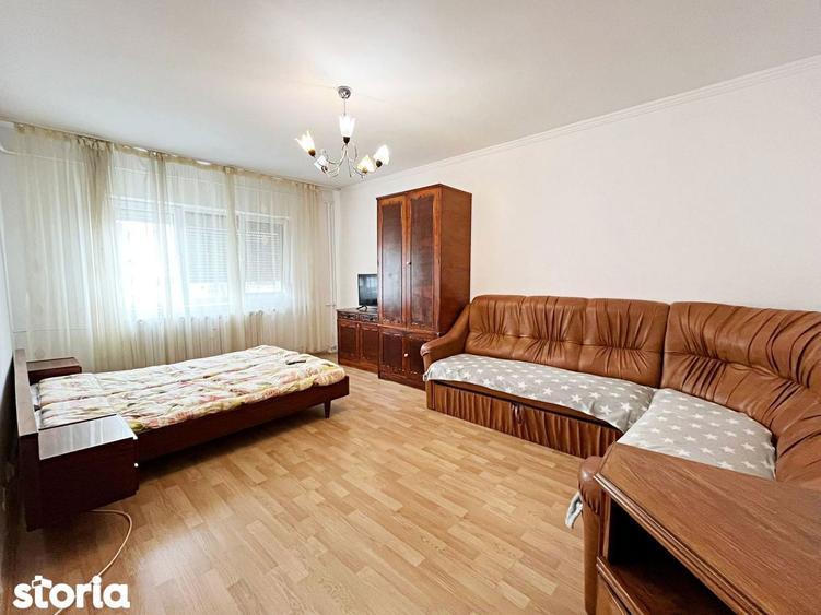Apartament cu 3 camere decomandat în Decebal