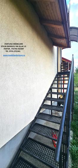 Casă cu 6 camere cu Teren 1059 Mp în Exterior Sud