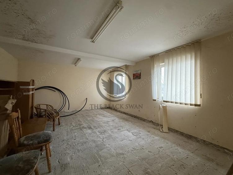 Casă cu 6 camere cu Canalizare în Ultracentral