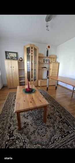 Apartament cu 3 camere în Progresul