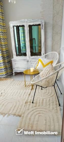 Apartament cu 3 camere decomandat, mobilat în Gheorgheni