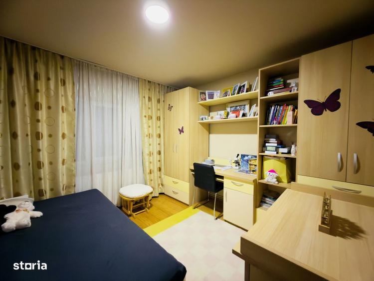 Apartament cu 4 camere decomandat, mobilat în Steaua
