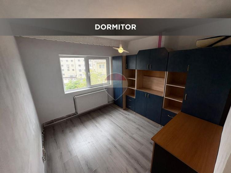 Apartament cu 2 camere decomandat, mobilat în Republicii