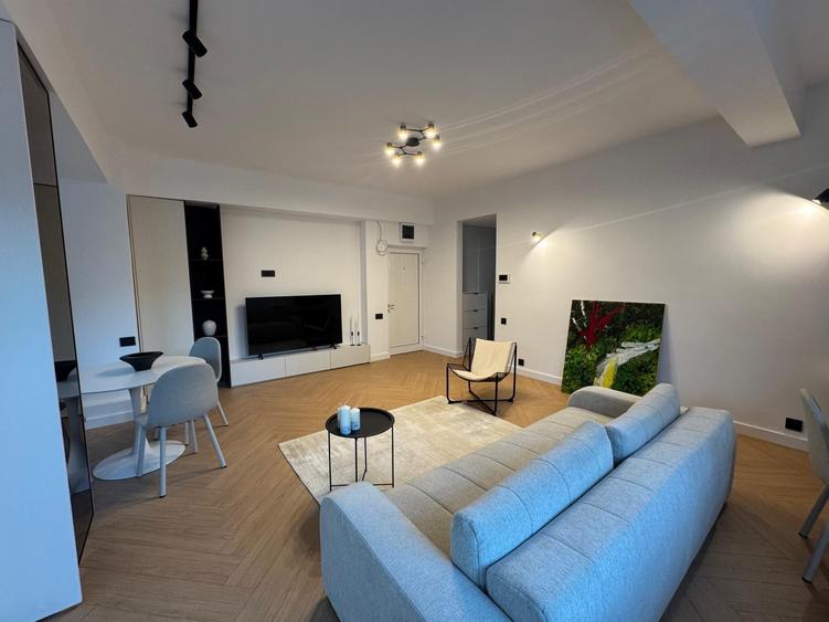 Apartament cu 2 camere semidecomandat în Cotroceni