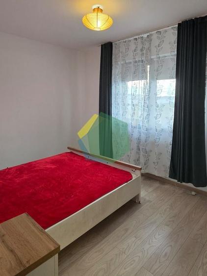 Duplex cu 3 camere cu Canalizare în Sud-Est
