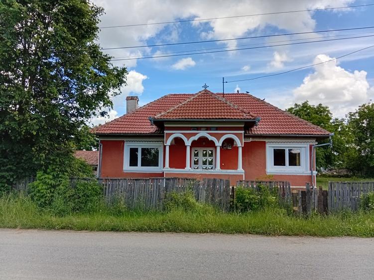 Casă individuală cu 3 camere în Voila
