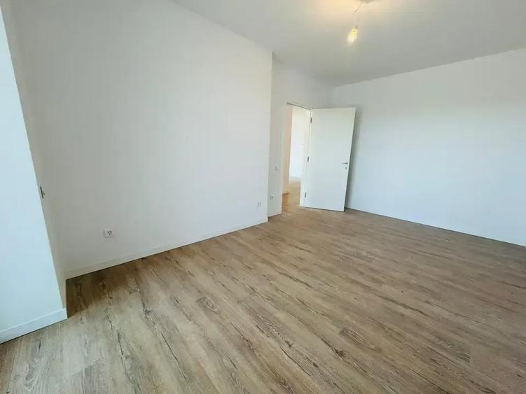 Apartament cu 3 camere semidecomandat în Theodor Pallady