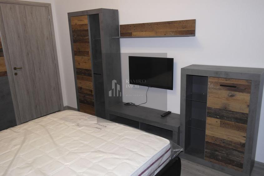 Apartament cu 2 camere decomandat, mobilat în Metalurgiei