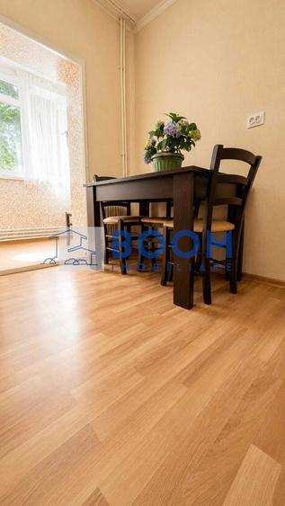 Apartament cu 2 camere decomandat în Ostroveni