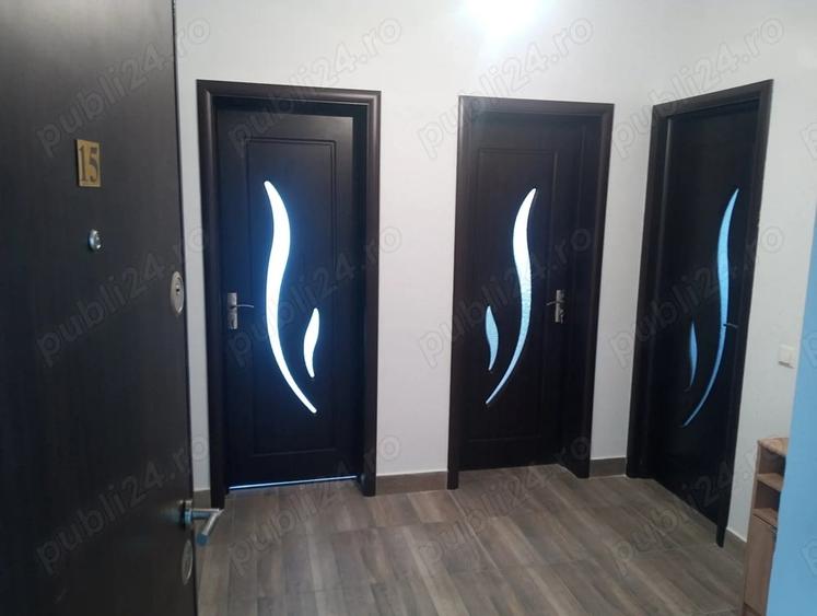 Apartament cu 2 camere decomandat, mobilat în Tractorul — fotografia 3