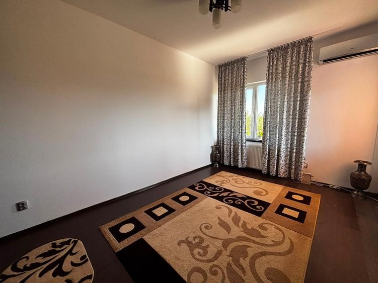 Casă cu 10 camere cu Piscina în Palanca