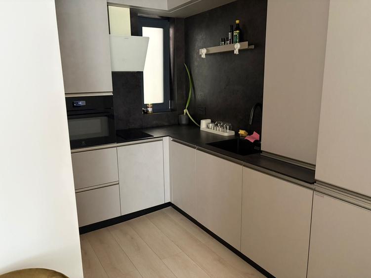 Apartament cu 2 camere decomandat în Torontalului